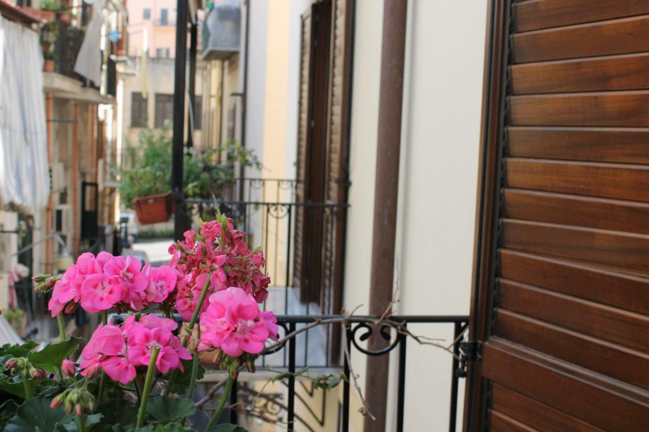 Casa Clo Alla Cattedrale Palermo Buitenkant foto