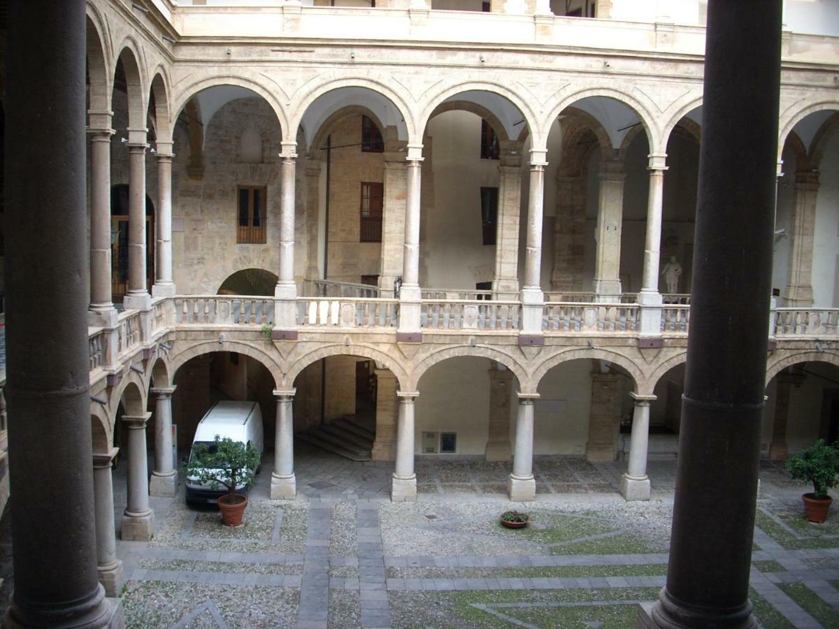 Casa Clo Alla Cattedrale Palermo Buitenkant foto